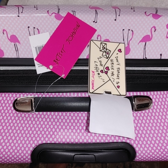 New 2 pc Set Flamingo Strut Betsey Johnson Luggage - Picture 10 of 16